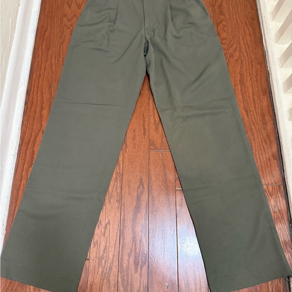 Green office siren‎ trousers